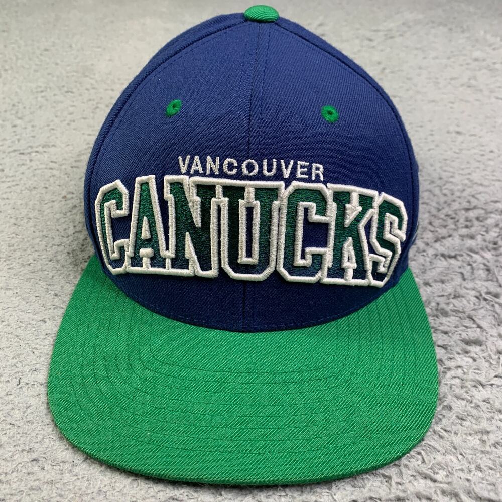 Vancouver Canucks Hat Cap Mitchell & Ness Mens Snap Back Blue Green Adjustable